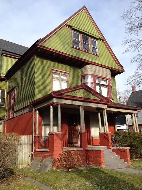 400 Porter Ave #3