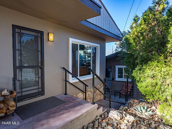 3rd image of 2025 Willow Creek Rd