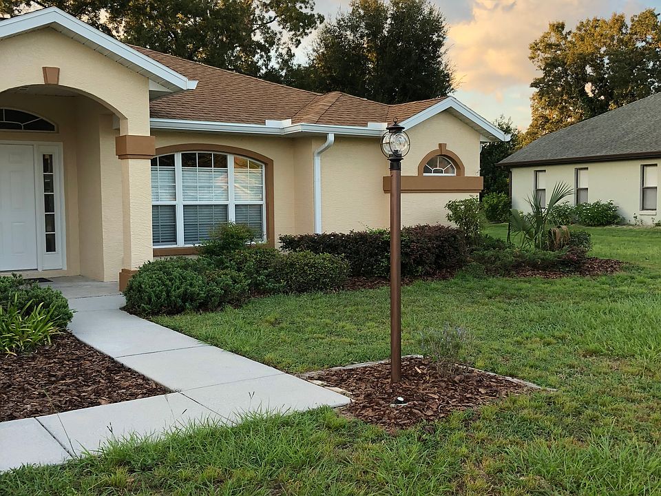 Welcoming front entrance.