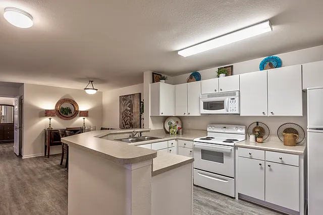 Vantage Pointe at Marrowbone Heights — Photo 11