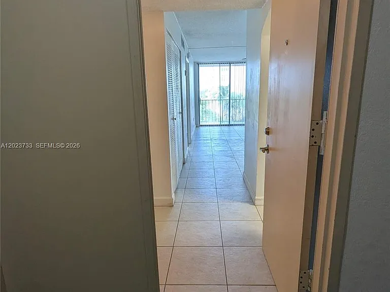16751 NE 9th Ave #408 — Photo 3