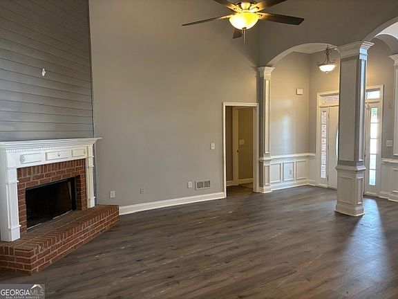 5th image of 50 Blue Grass Way