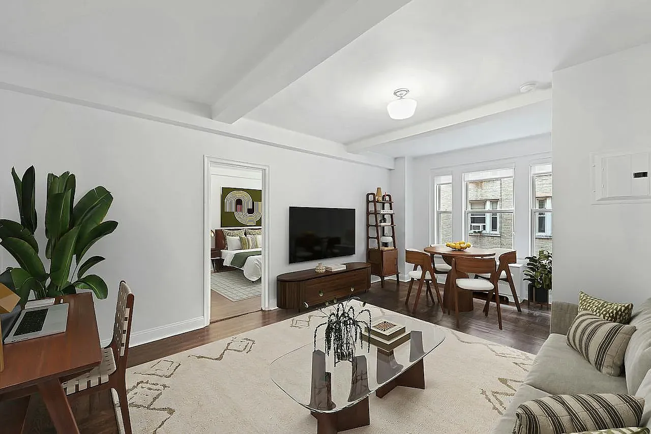 24 Fifth Avenue — Photo 1
