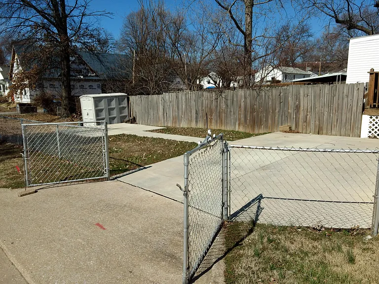 1239 Kraft St — Photo 13