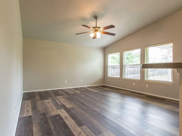 15316 Nightshade Dr — Photo 13