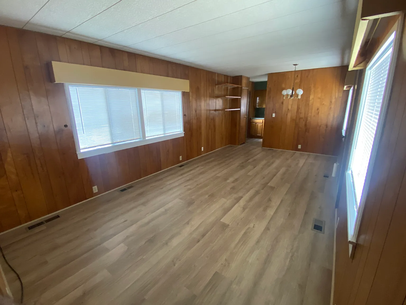 2 bed, 720 sqft, $1,700 — Photo 3
