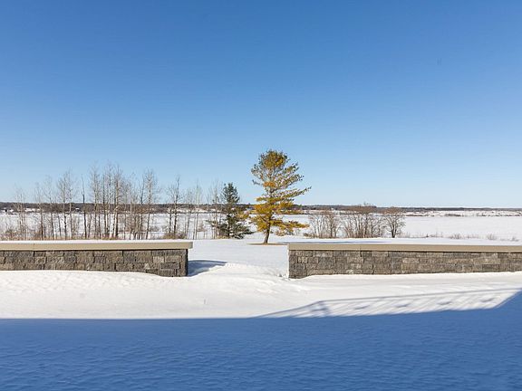 5th image of 65 Sparrowhawk Point Rd