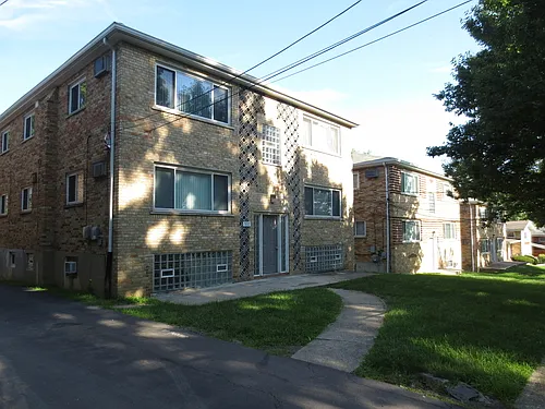 7837 Stillwell Rd #2 — Photo 20