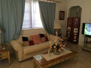 555 75th St APT 4, Miami Beach, FL 33141
