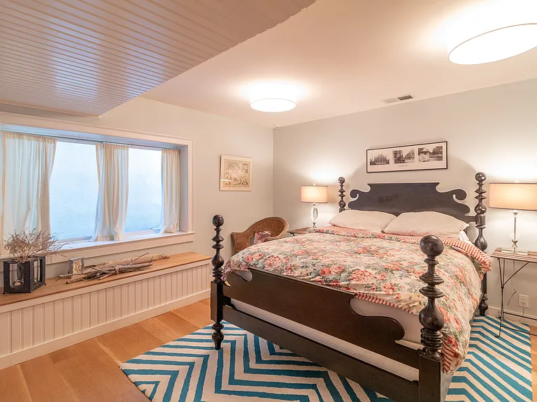 7 Halsey St — Photo 19