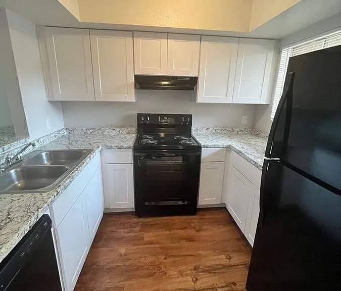 2820 E Kathleen Rd #103 — Photo 19