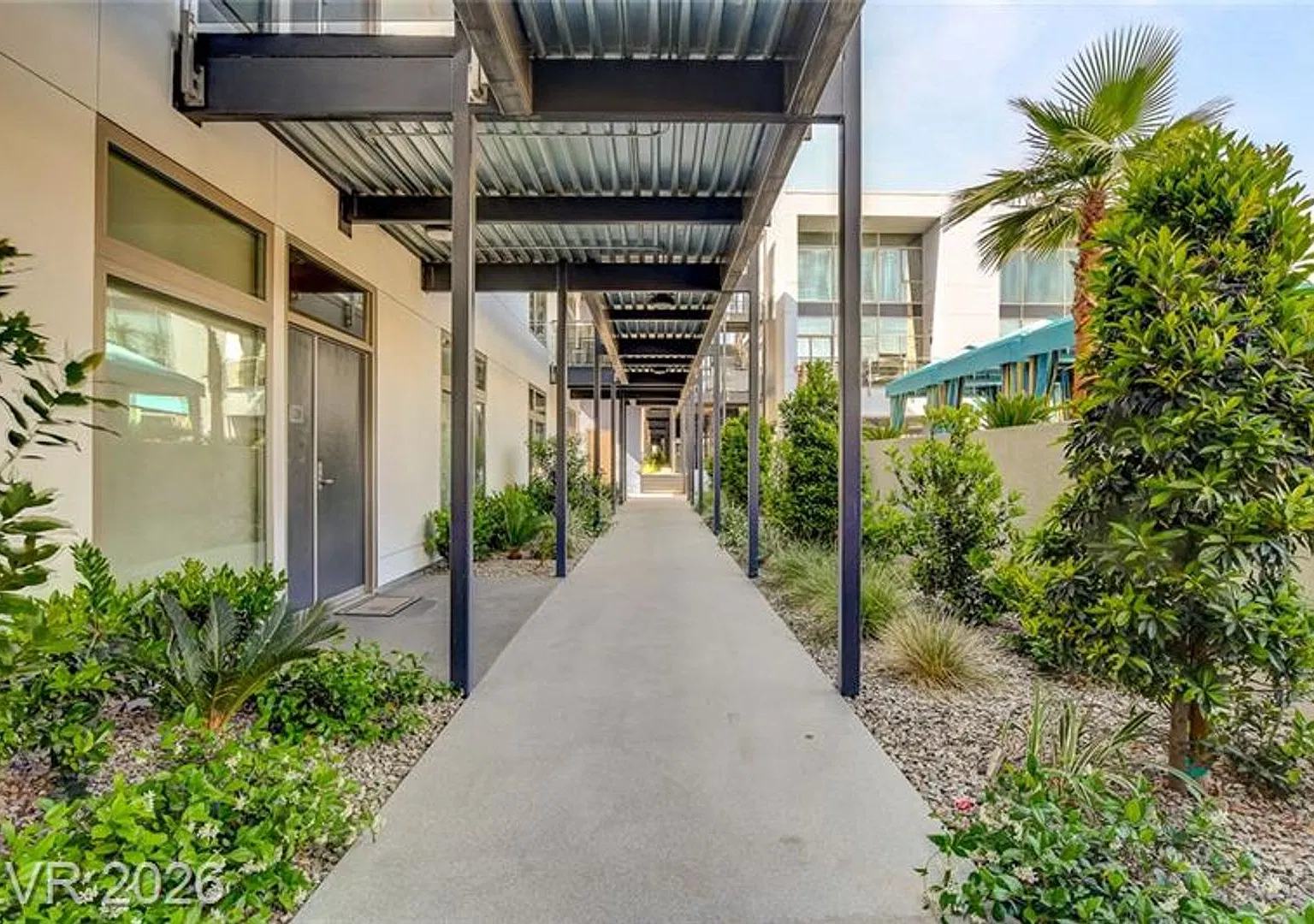 Luxury 2 bedroom condo! — Photo 1