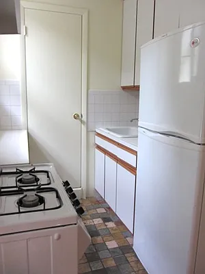 Rented by City Connections Realty | media 19