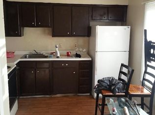 6019 Edgelake Dr, Virginia Beach, VA 23464