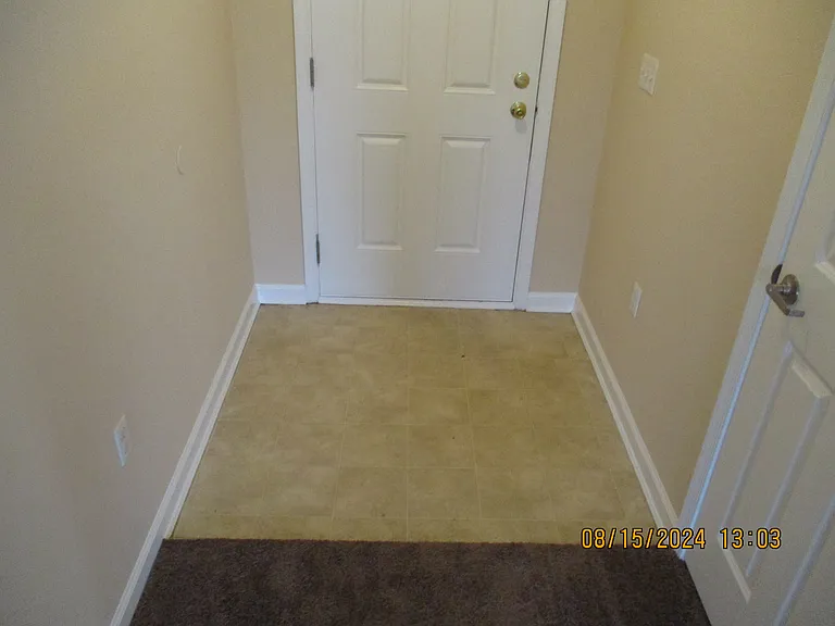502 Leesburg Dr — Photo 6