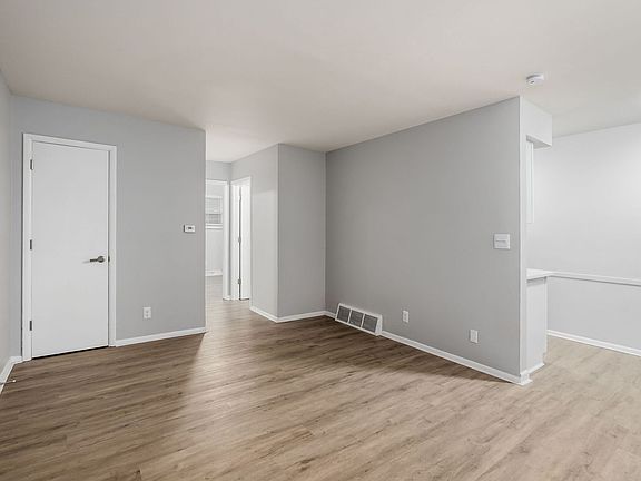 2nd image of 552-558 Riverview Dr #558-H