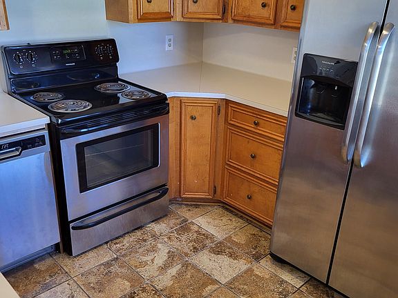 5th image of 229 Hilltop Dr