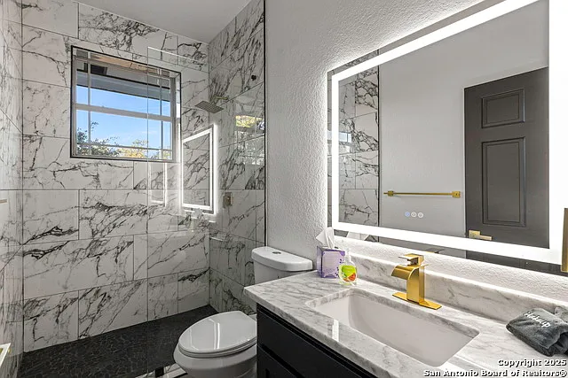 141 Oak Shores Dr — Photo 49