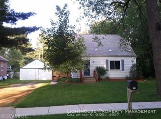 324 Forrest St, Wayland, MI 49348