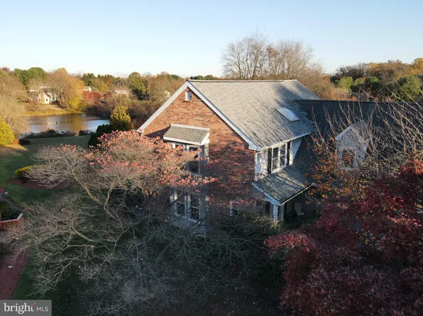 219 Harris Cir, Newark, DE 19711