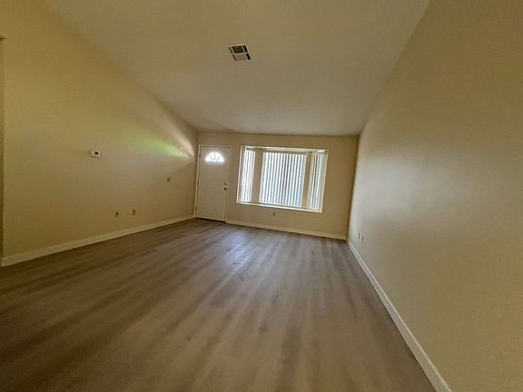 5th image of 15991 Tokay St APT B