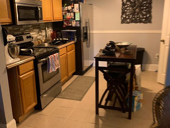 2nd image of 2821 N Morgan St #B