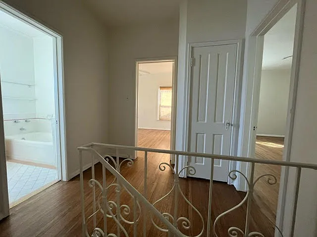 434 S Detroit St — Photo 25