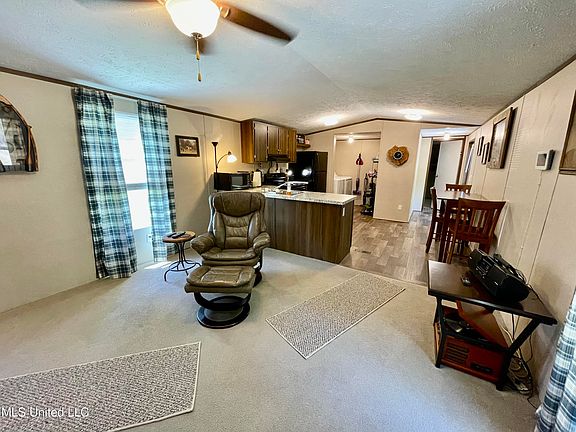 3rd image of 315 Young Rd