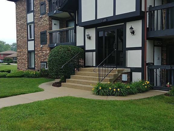 2nd image of 13651 S Lamon Ave APT B06