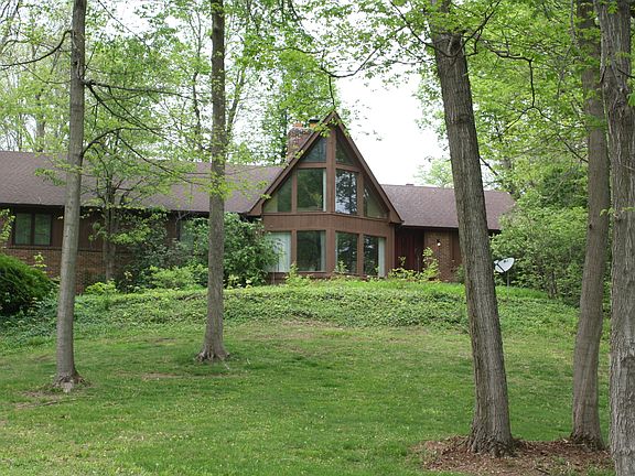 2nd image of 8734 Log Run Dr N
