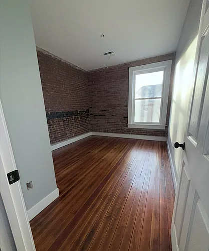 103 E Excelsior St Photo 1