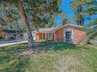 211 Loon River Dr, Huffman, TX 77336