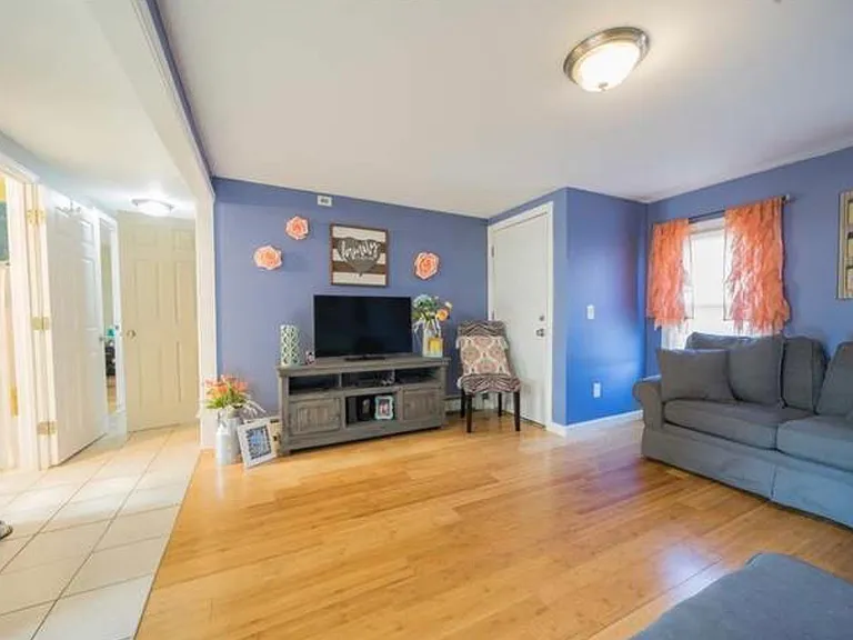 224 Pool St #2 — Photo 7