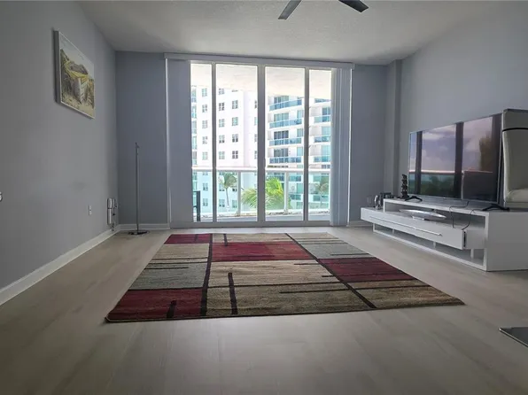 7900 Harbor Island Dr APT 806, North Bay Village, FL 33141