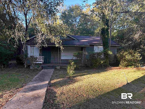 2nd image of 104 George H Preyear Rd