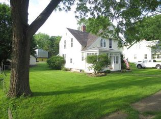 309 E James St, Eureka, IL