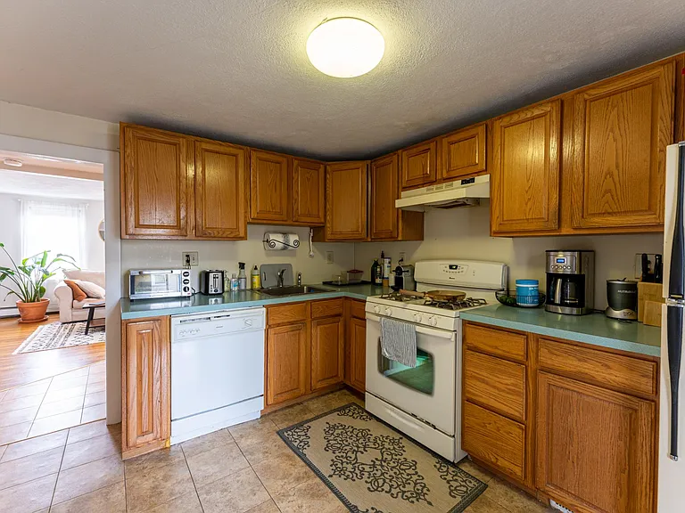 2 Payson Pl #2 — Photo 6