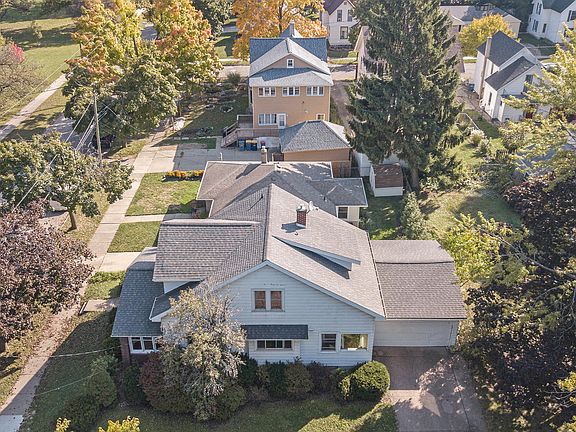 5th image of 1352 Park St SW