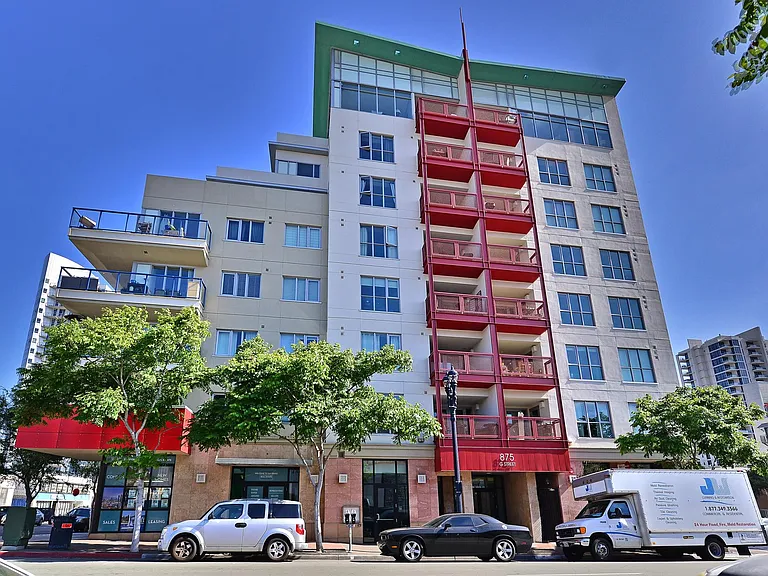 875 G St #405 — Photo 33