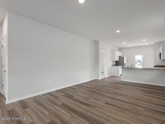 5th image of 85 Bonaparte Street Lot 149