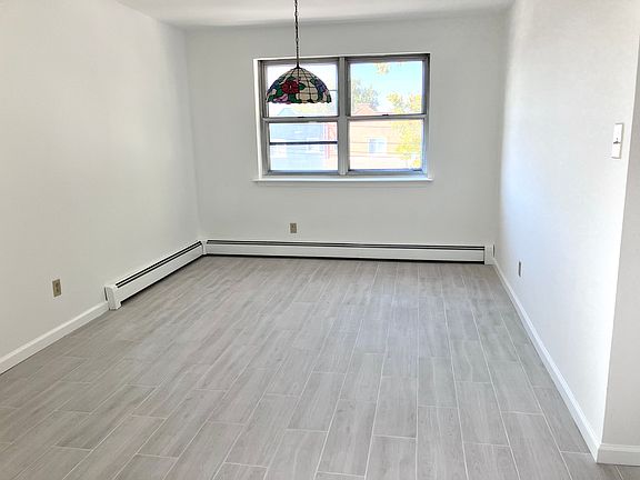 2nd image of 1632 Bay View Ave Floor 2
