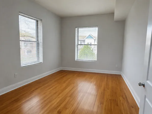 3959 N Janssen Ave APT 2N, Chicago, IL 60613