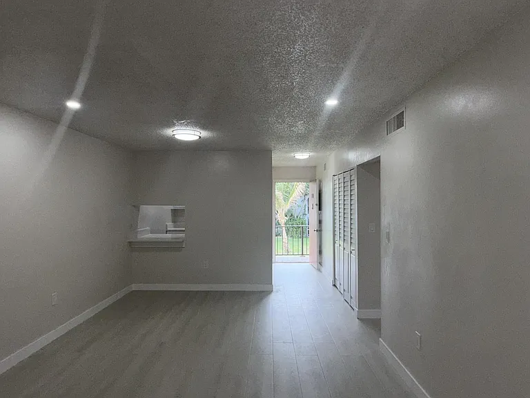 6106 Forest Hill Blvd #201 — Photo 7
