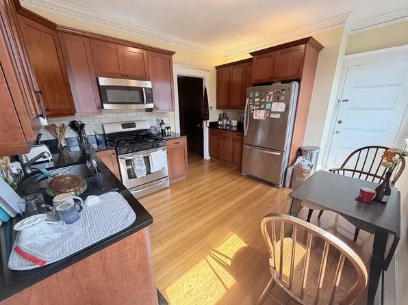 79 College Ave, Somerville, MA