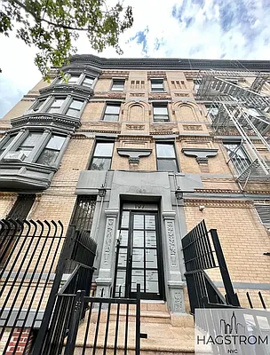 Rented by Hagstrom Management Inc | media 43