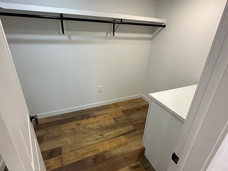 320 S Main St #2 — Photo 1