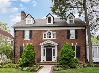 210 S College St, Carlisle, PA 17013