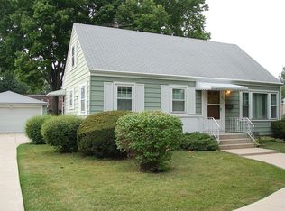 836 N Prater Ave, Melrose Park, IL 60164
