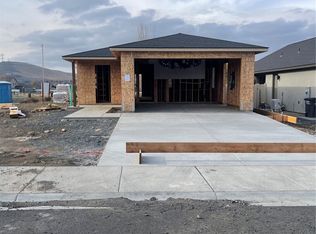 915 Ivy St NE, Ephrata, WA 98823