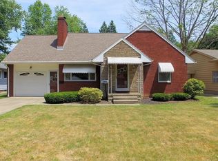 881 Eastland Ave SE, Warren, OH